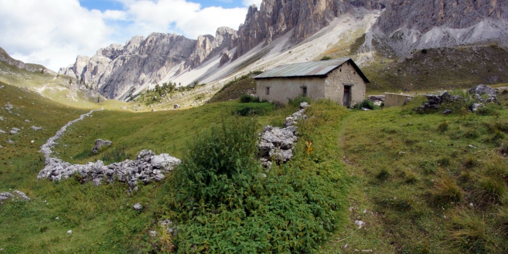 Der etwas versteckte Talkessel von Antersasc (2.085 m) im Natura-2000-Gebiet