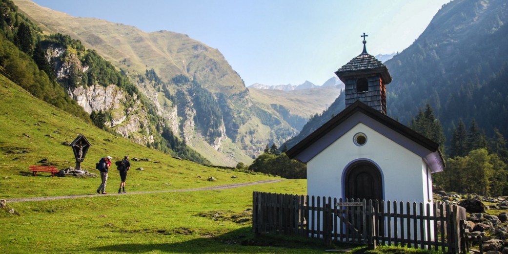 Morgendlicher Start im Tal