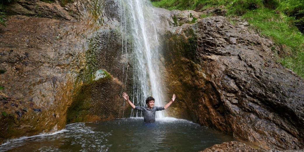 Der Rep-Wasserfall bei Podvolovljek